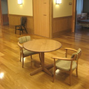 飛騨の木製無垢材テーブル＆チェア